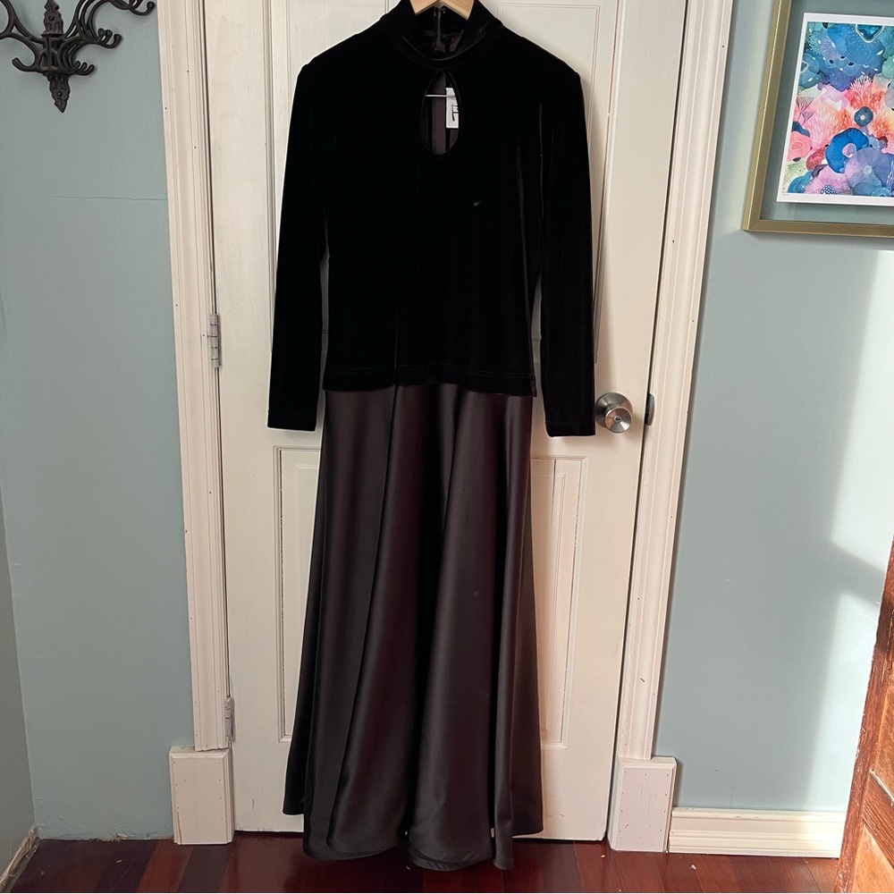 Tadashi Shoji Vintage Velvet Mock Neck Dress Gown 16 Chocolate Brown Black Tie - Picture 2 of 12